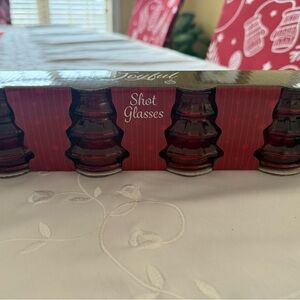 Red Christmas Tree Shot Glasses Set